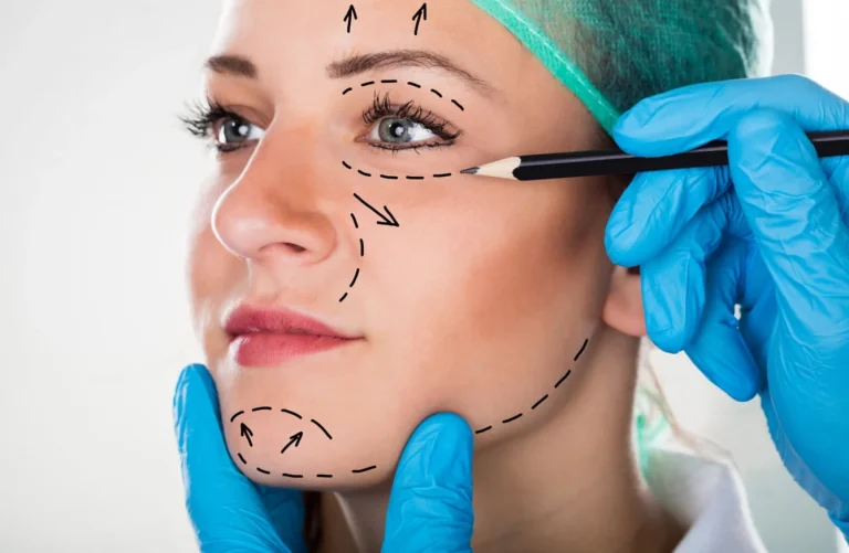 چگونه می توان جراح پلاستیک شد؟