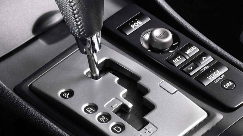 How to drive with an automatic transmission