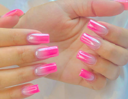 کاشت ناخن و ترمیم ناخن